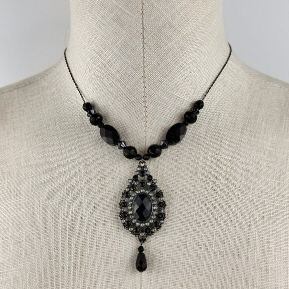 Vintage NR Pendant Necklace Dangle Earrings Set Gunmetal Midnight Blue Metallic - Picture 16 of 16